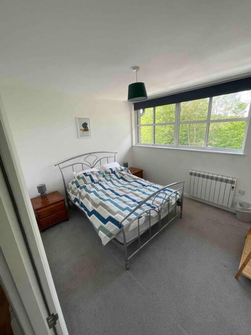 2 Bed City Centre Flat Bath Exteriér fotografie