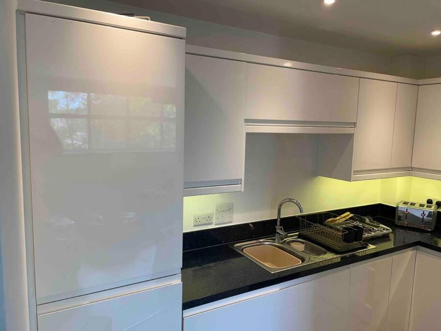 2 Bed City Centre Flat Bath Exteriér fotografie